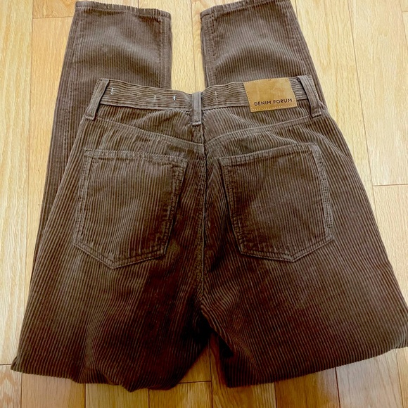 Denim Forum - Yoko high rise slim 28L corduroy pants in teddy brown - Picture 5 of 6
